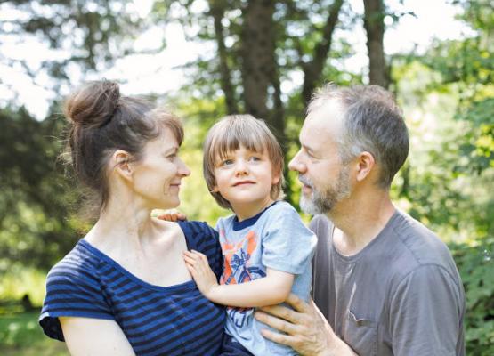 These parents took a year off to learn to 'speak Oskar'