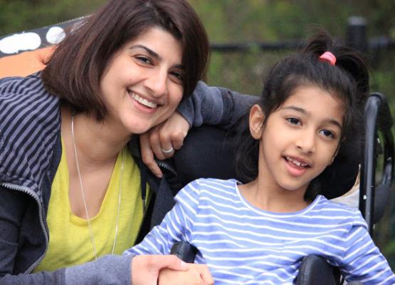  Photo of Anchel Krishna and her daughter Syona