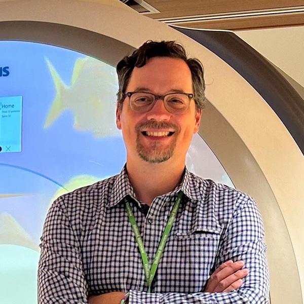 Dr. Jacob Ellegood