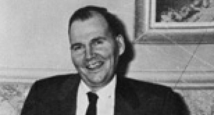Dr. Hugh MacMillan