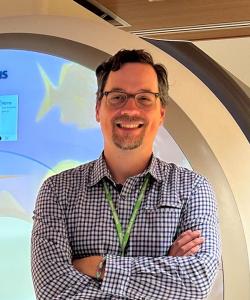 Dr. Jacob Ellegood