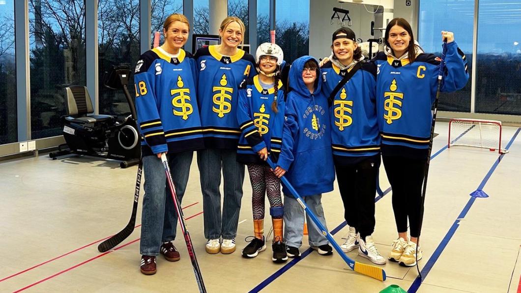 Some hockey players group photo