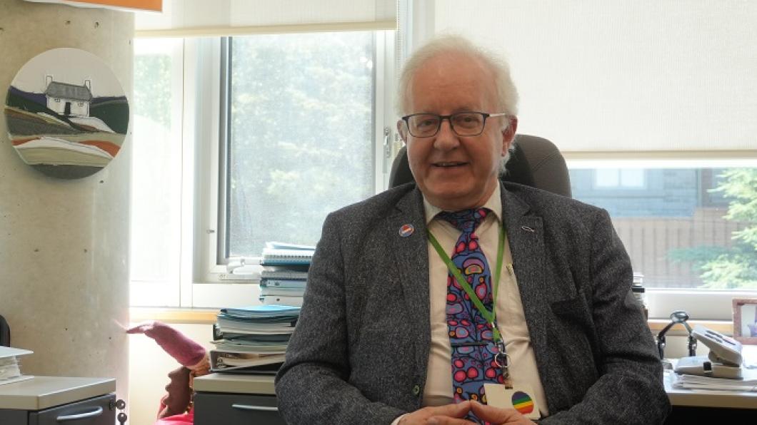 Dr. Peter Rumney