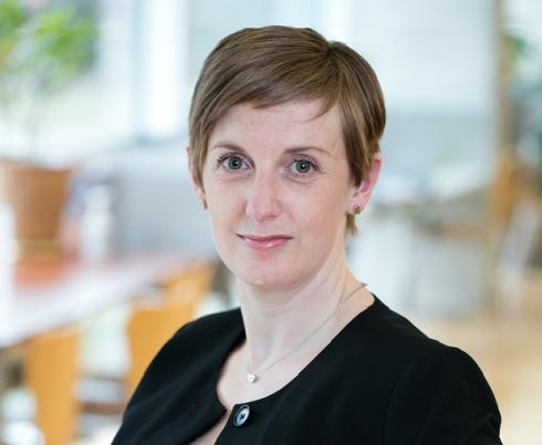 Dr. Amy Pherson is awarded the Health Promotion Canada 2019 Mid-career Academic Recognition Award